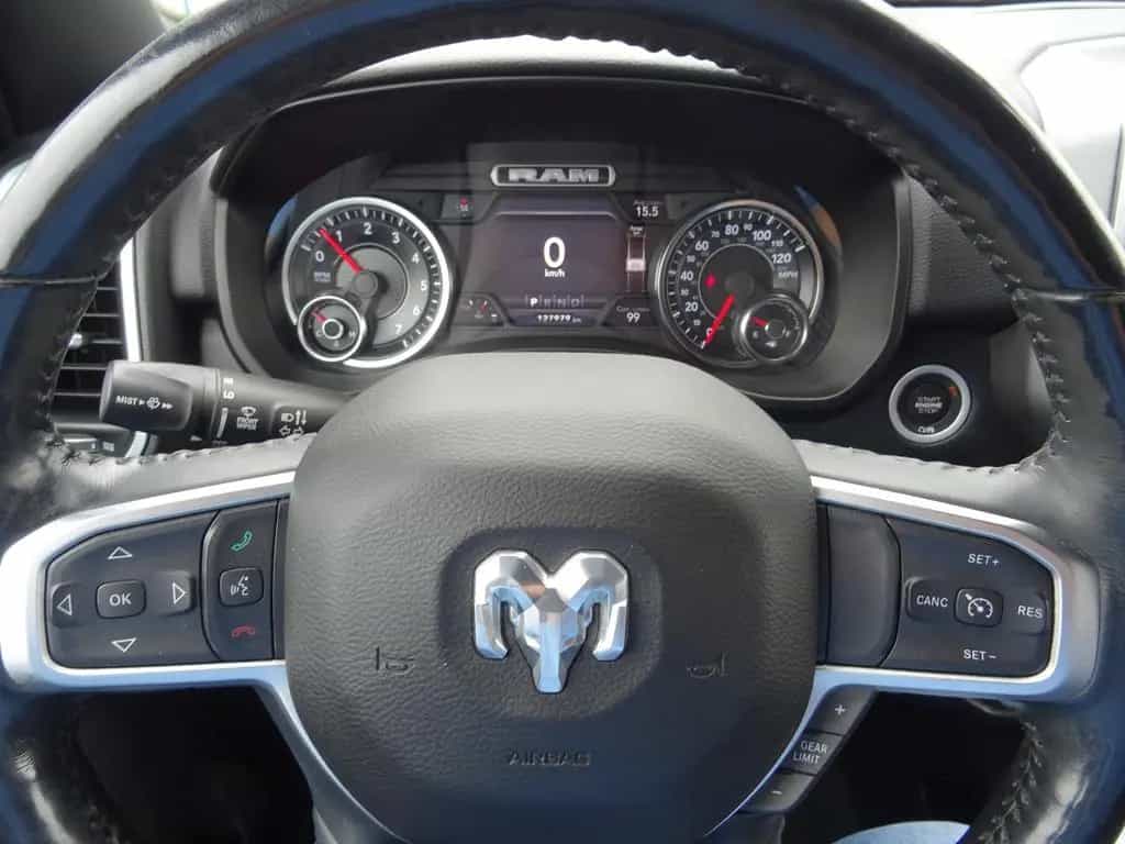 Dodge RAM 5.7 1500 HEMI 4X4 BIG HORN CREW CAB 04/2019-photo-13