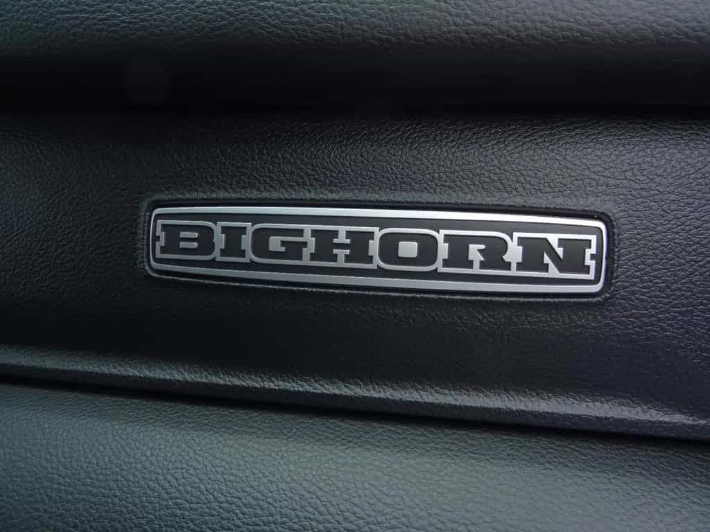 Dodge RAM 5.7 1500 HEMI 4X4 BIG HORN CREW CAB 04/2019-photo-18