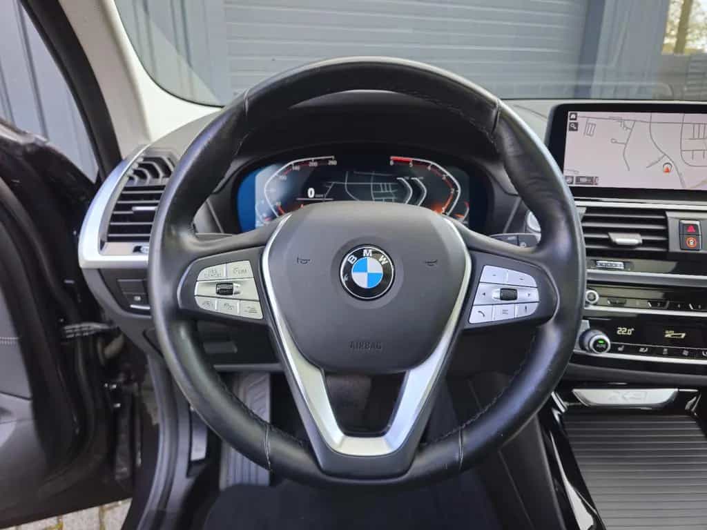 BMW X3 xD 30d xLine LED RFK AHK PANO HUD ACC Keyless 06/2021-photo-23