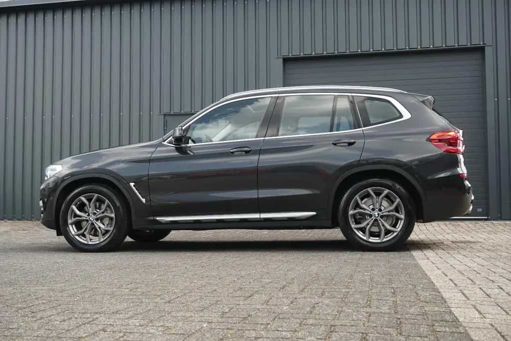 BMW X3 xD 30d xLine LED RFK AHK PANO HUD ACC Keyless 06/2021-photo-3