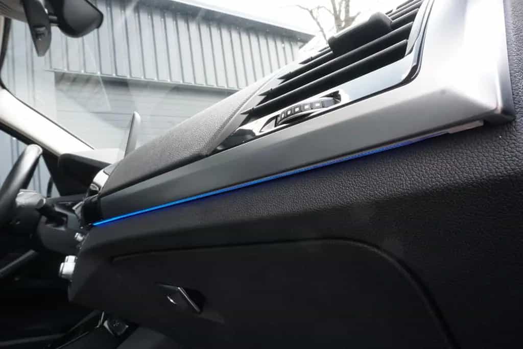 BMW X3 xD 30d xLine LED RFK AHK PANO HUD ACC Keyless 06/2021-photo-30