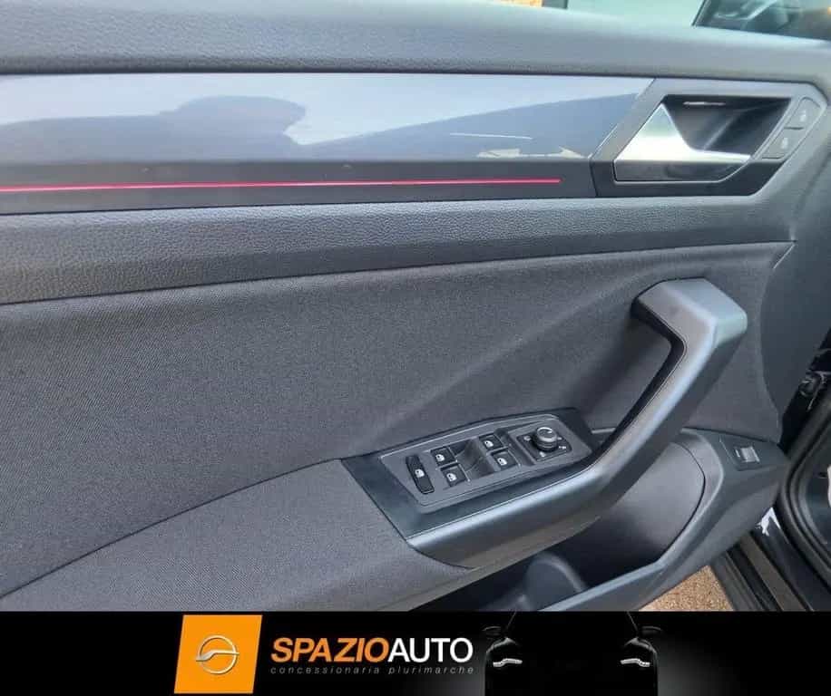 Other Volkswagen T-Roc 1.5 TSI 150cv ACT DSG *R-LINE* 01/2022-photo-12