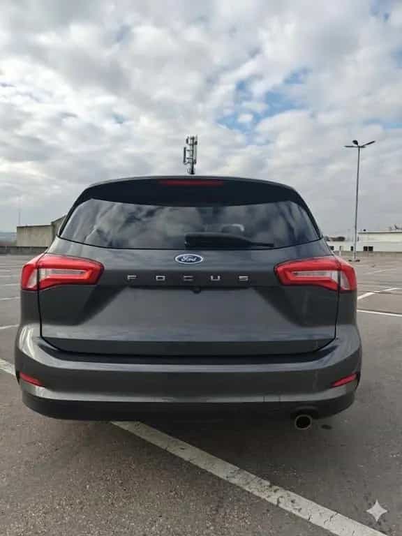 Ford Focus 1,5 EcoBoost Pano-Dach AHK 02/2019-photo-2