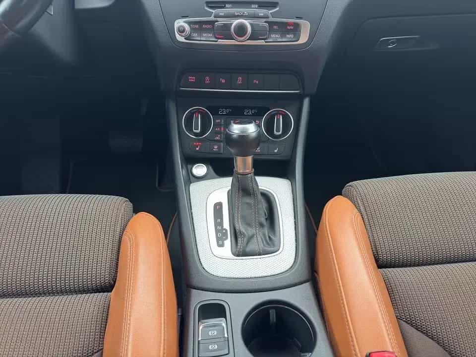 Audi Q3 2.0 TFSI quattro design 11/2015-photo-10