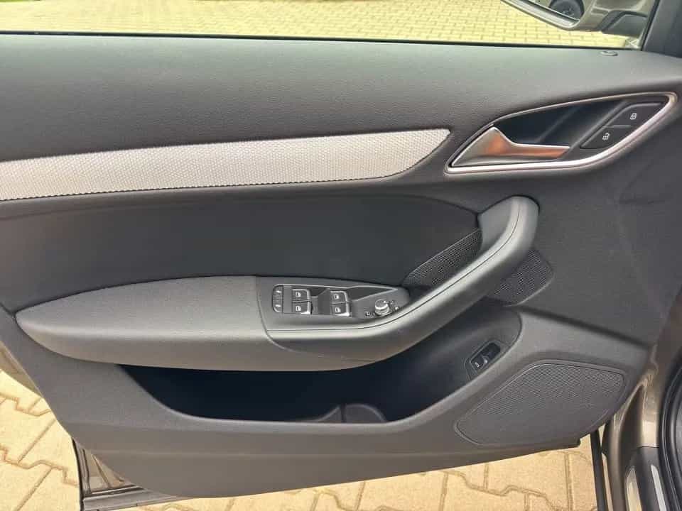 Audi Q3 2.0 TFSI quattro design 11/2015-photo-7