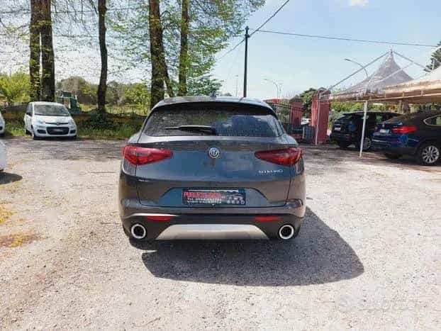 Alfa Romeo Stelvio 2.2 160 CV AT8 Business - 202 01/2021-photo-1