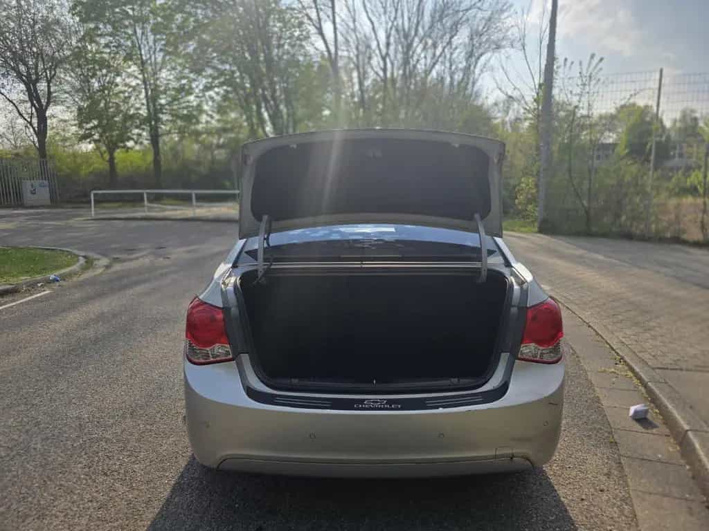 Chevrolet Cruze 1.6 LS Benziner LS 11/2010-photo-10
