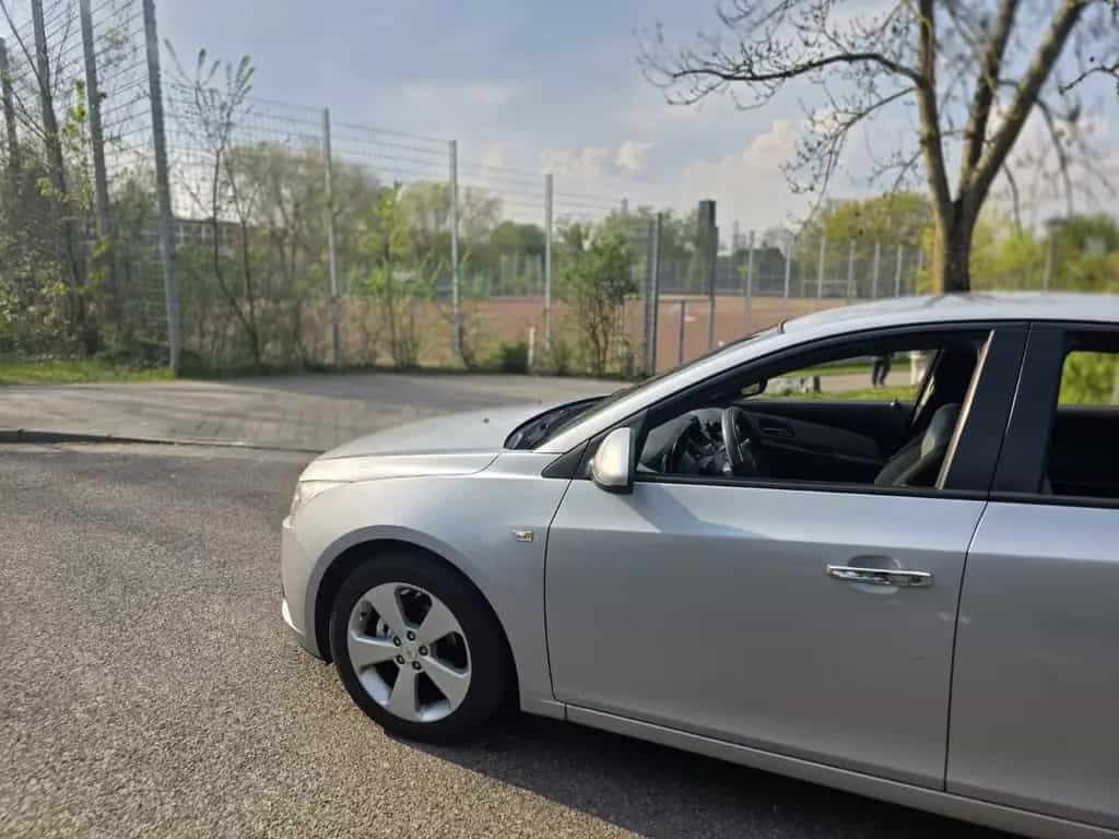 Chevrolet Cruze 1.6 LS Benziner LS 11/2010-photo-13