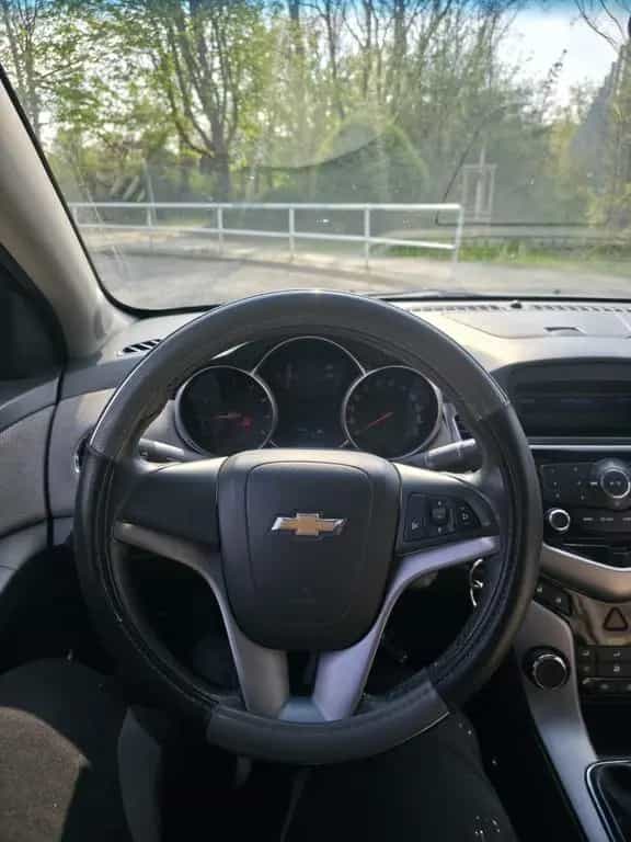 Chevrolet Cruze 1.6 LS Benziner LS 11/2010-photo-4