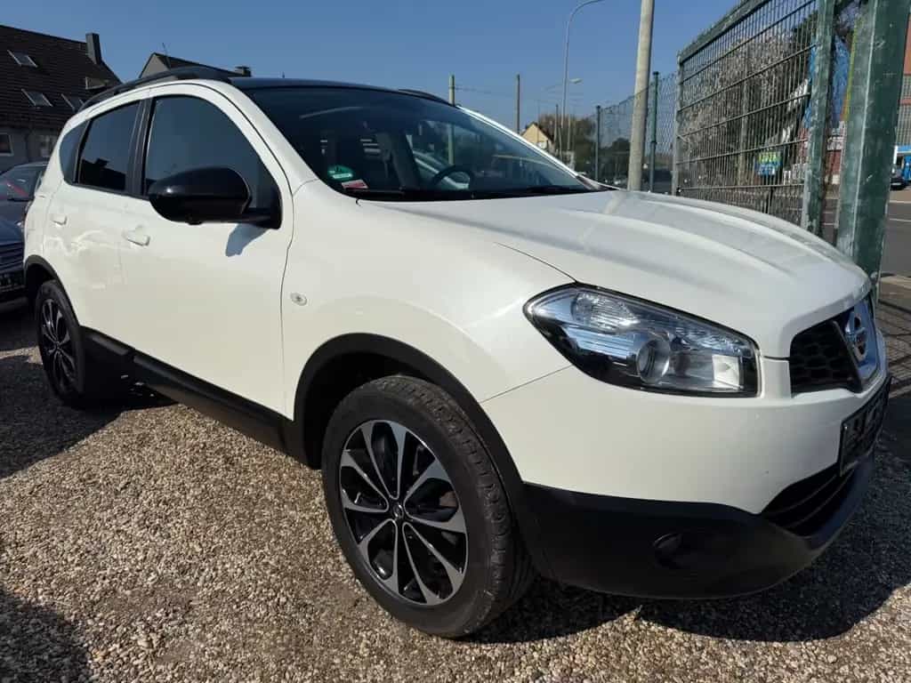 Nissan Qashqai 360*1HAND*TÜV NEU* 12/2013-photo-1