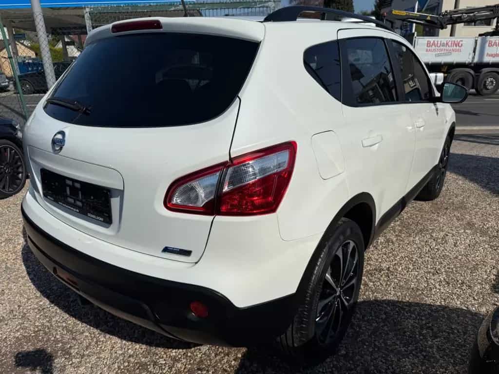 Nissan Qashqai 360*1HAND*TÜV NEU* 12/2013-photo-2