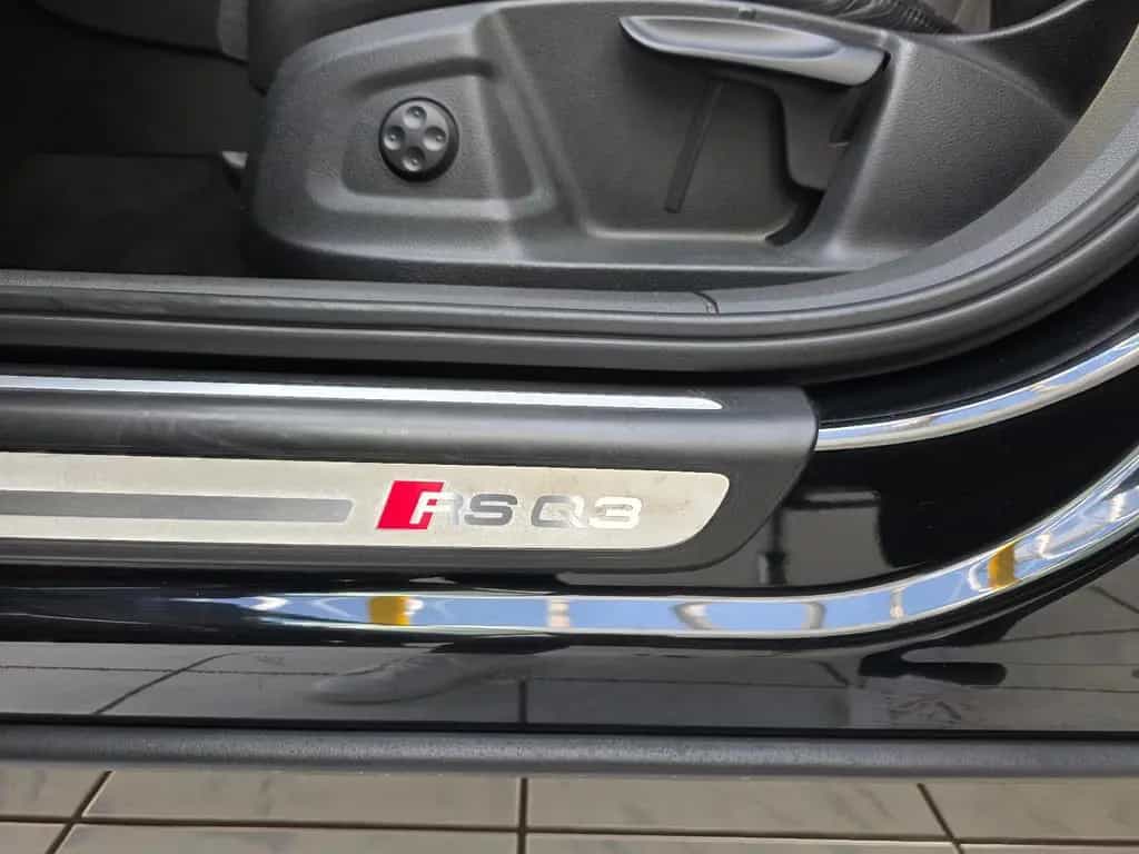 Audi RSQ3 RS Q3 2.5 TFSI quattro performance 06/2016-photo-10