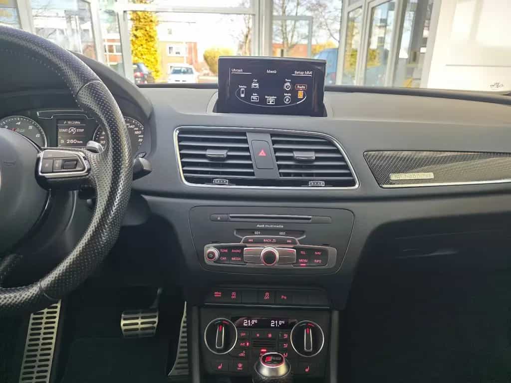 Audi RSQ3 RS Q3 2.5 TFSI quattro performance 06/2016-photo-25