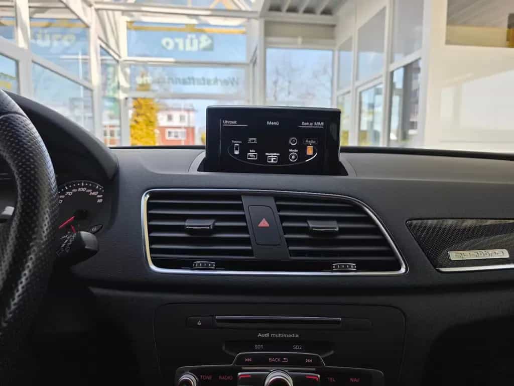 Audi RSQ3 RS Q3 2.5 TFSI quattro performance 06/2016-photo-26
