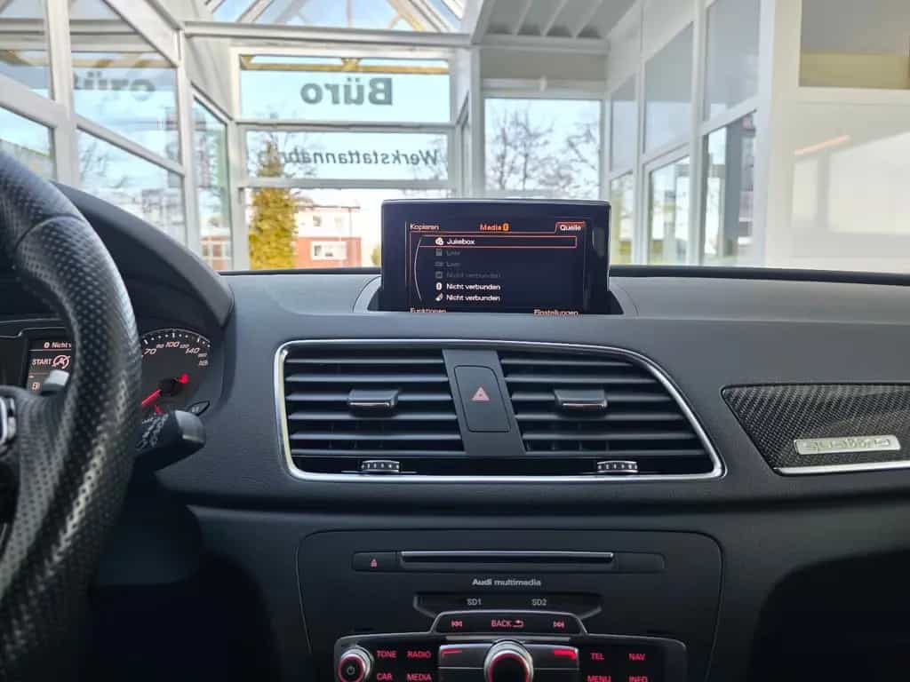 Audi RSQ3 RS Q3 2.5 TFSI quattro performance 06/2016-photo-28