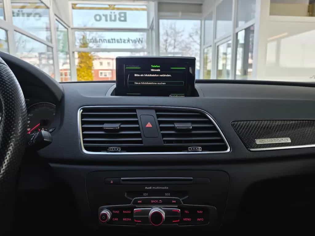 Audi RSQ3 RS Q3 2.5 TFSI quattro performance 06/2016-photo-30