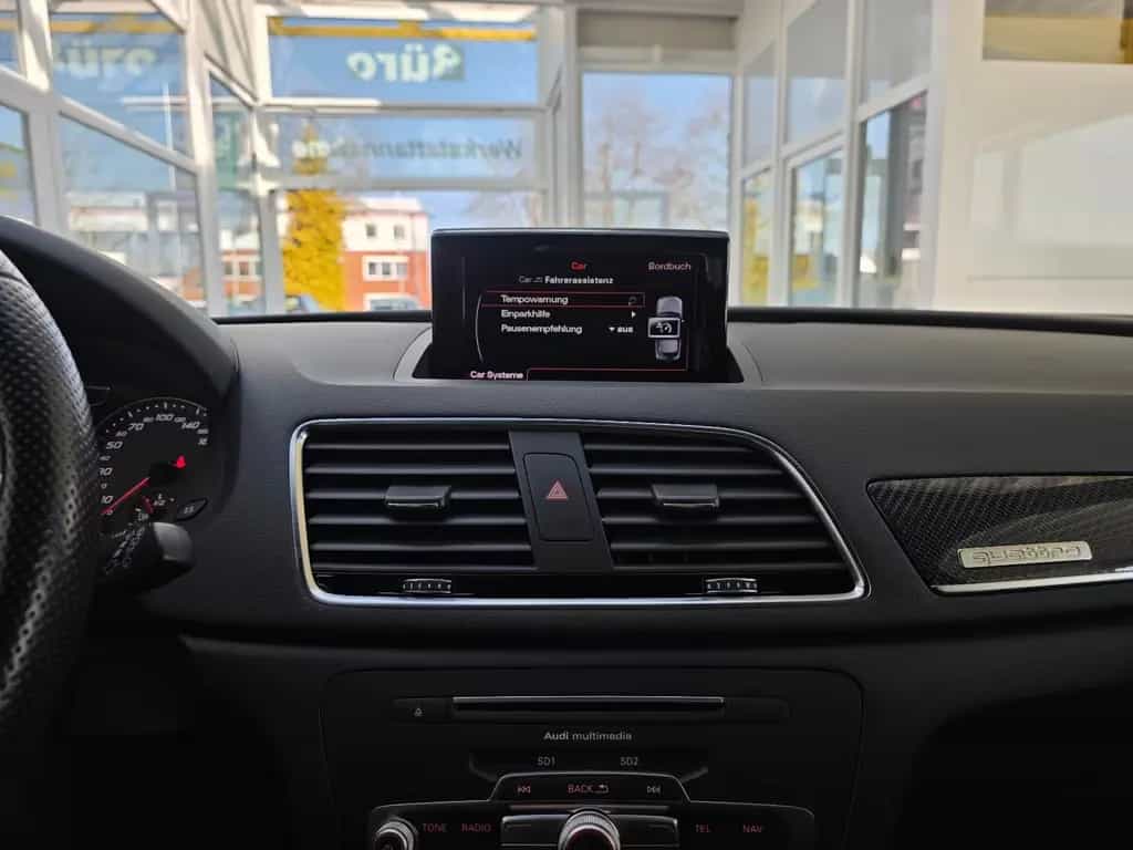 Audi RSQ3 RS Q3 2.5 TFSI quattro performance 06/2016-photo-35