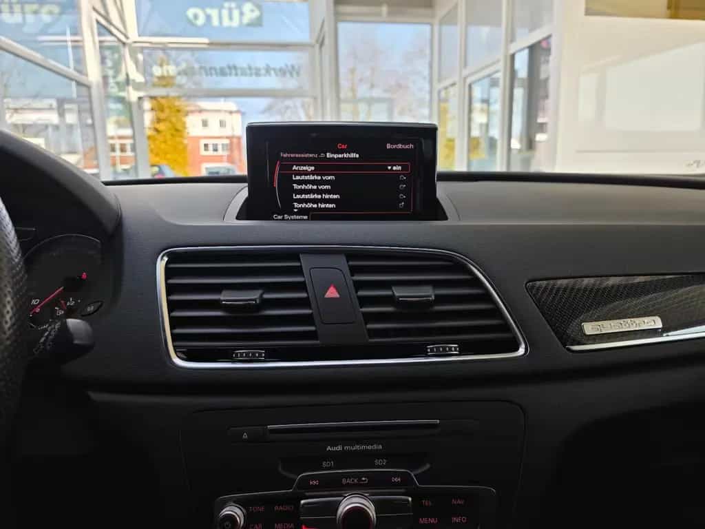 Audi RSQ3 RS Q3 2.5 TFSI quattro performance 06/2016-photo-36