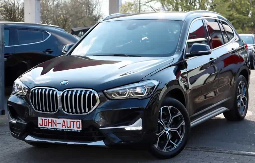 BMW X1 xDrive 20 d xLine *2.Hd*LED*8 Räder*PDC* 10/2021-photo-0