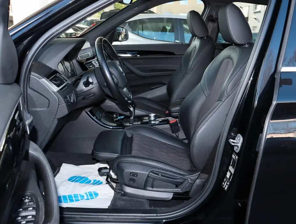 BMW X1 xDrive 20 d xLine *2.Hd*LED*8 Räder*PDC* 10/2021-photo-10