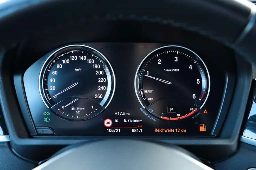 BMW X1 xDrive 20 d xLine *2.Hd*LED*8 Räder*PDC* 10/2021-photo-15
