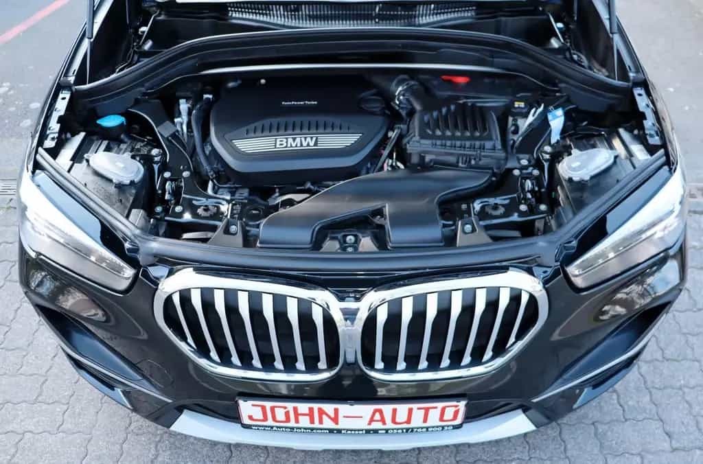 BMW X1 xDrive 20 d xLine *2.Hd*LED*8 Räder*PDC* 10/2021-photo-2