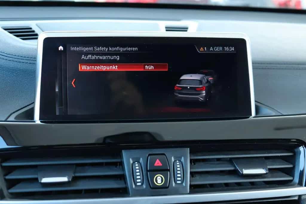 BMW X1 xDrive 20 d xLine *2.Hd*LED*8 Räder*PDC* 10/2021-photo-24