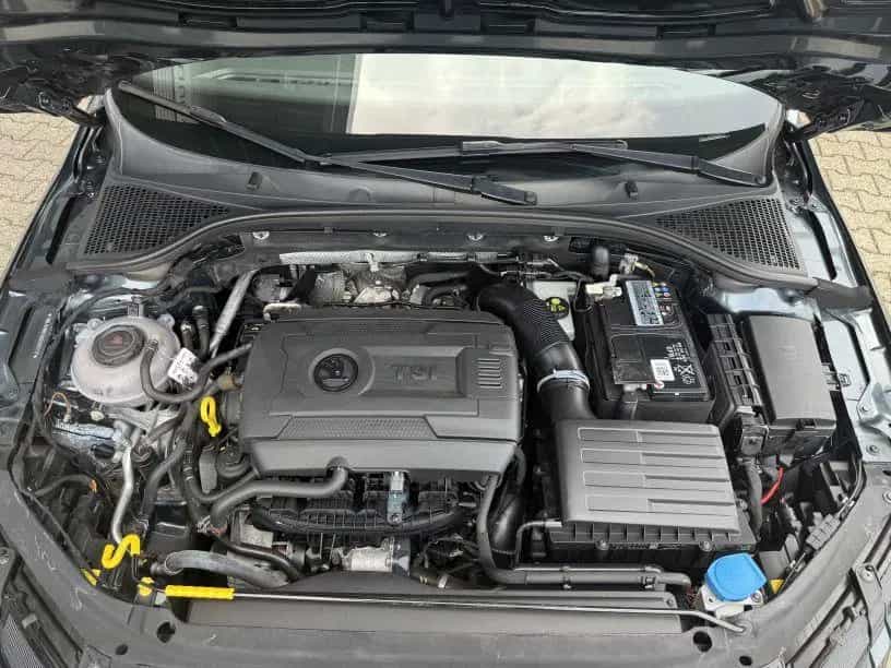 Skoda Octavia TSI RS 2.0 Combi +Navi+CarPlay+Totwinkel 05/2019-photo-21