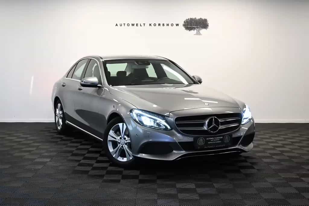 Mercedes-Benz C-Class 180 *LED *AHK *2-ZONEN *SHZ *KAMERA *AMBIENTE 05/2016-photo-0