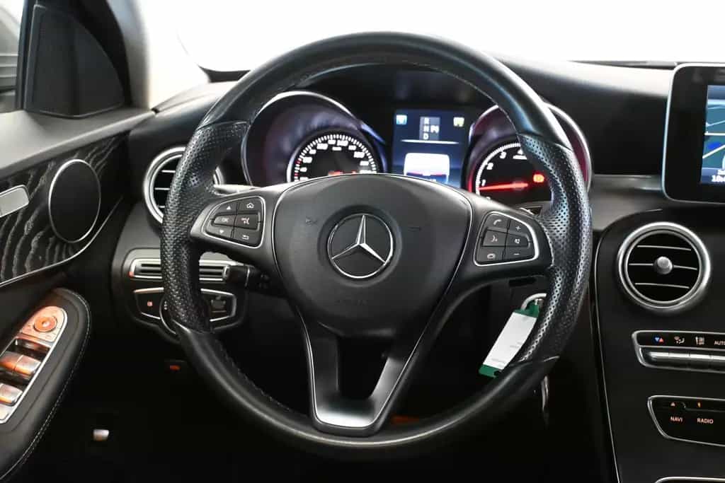 Mercedes-Benz C-Class 180 *LED *AHK *2-ZONEN *SHZ *KAMERA *AMBIENTE 05/2016-photo-13