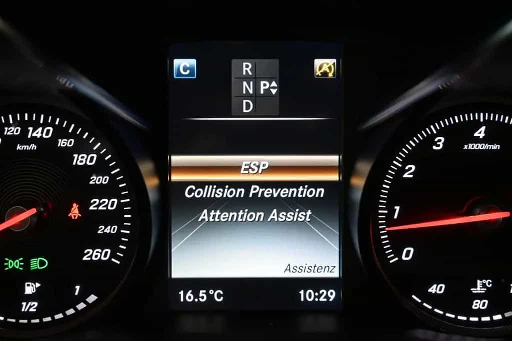 Mercedes-Benz C-Class 180 *LED *AHK *2-ZONEN *SHZ *KAMERA *AMBIENTE 05/2016-photo-25