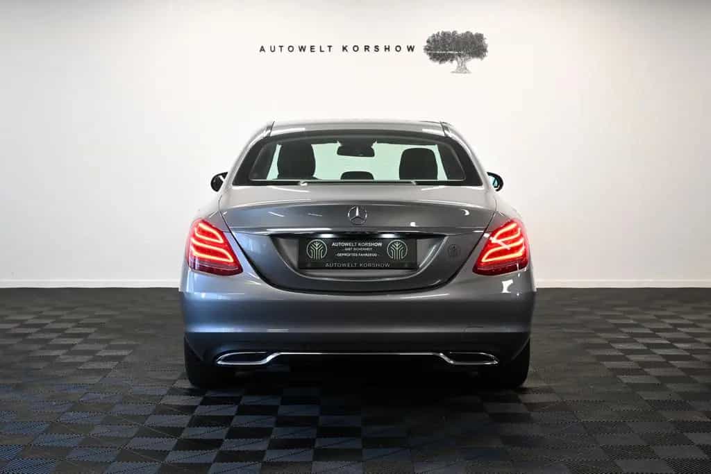 Mercedes-Benz C-Class 180 *LED *AHK *2-ZONEN *SHZ *KAMERA *AMBIENTE 05/2016-photo-5