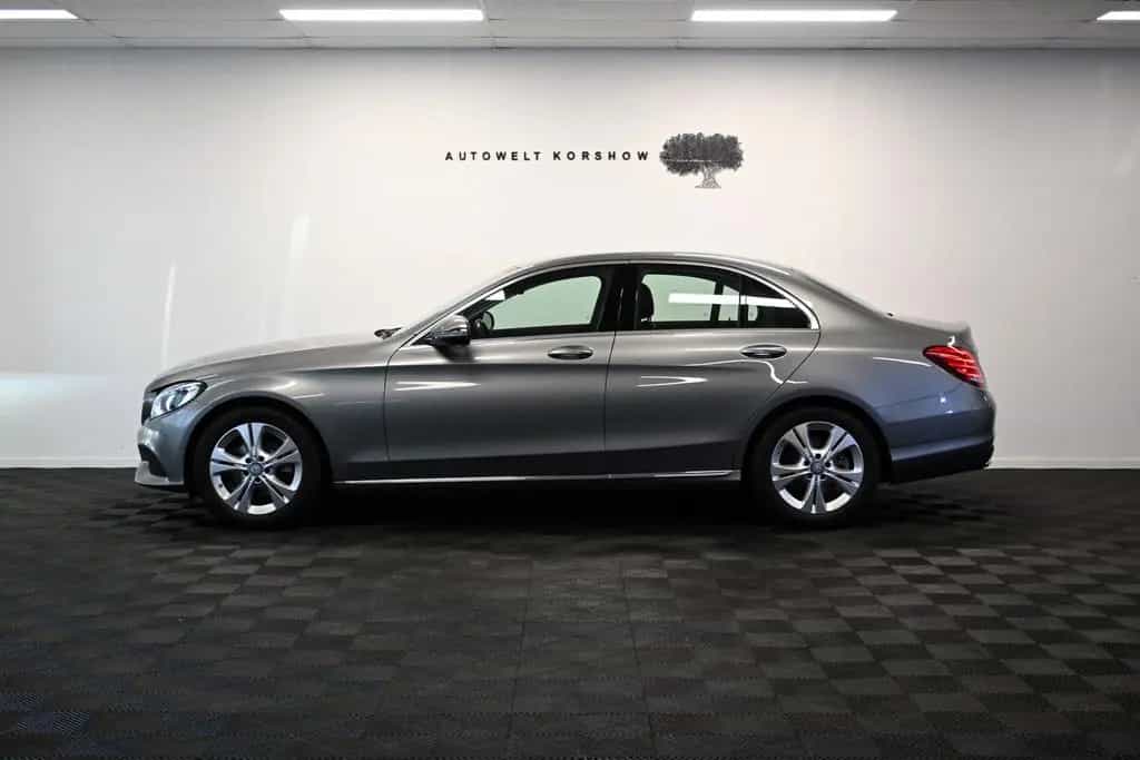 Mercedes-Benz C-Class 180 *LED *AHK *2-ZONEN *SHZ *KAMERA *AMBIENTE 05/2016-photo-6