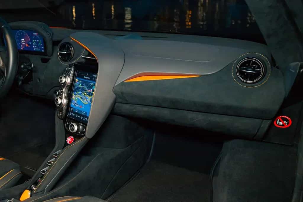 McLaren 720S Spider Performance - Ventura Orange 12/2023-photo-10