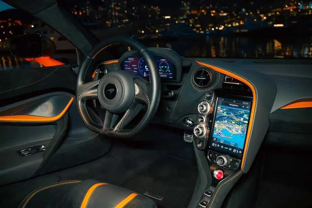 McLaren 720S Spider Performance - Ventura Orange 12/2023-photo-24