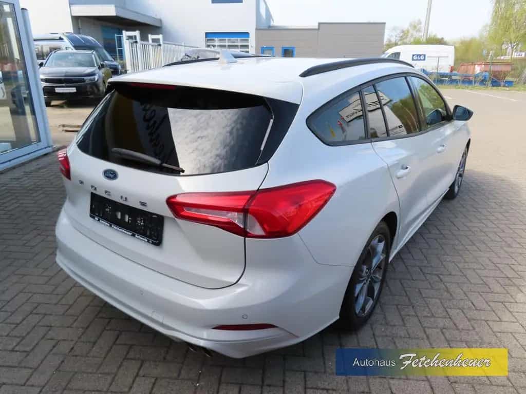 Ford Focus Turn. ST-Line NAVI+LED+RFK+ACC+HuD+DAB+GJR 09/2021-photo-3