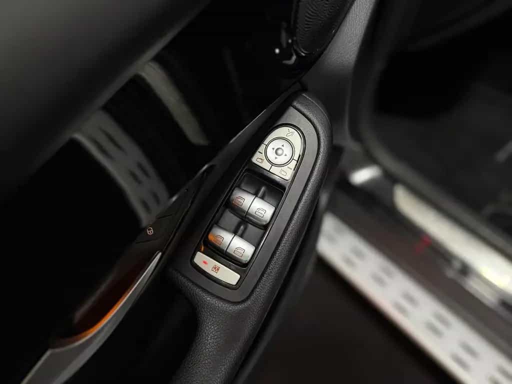 Mercedes-Benz GLC 250 4Matic AMG-LINE*KAMERA*LED*NAVI* 08/2018-photo-13