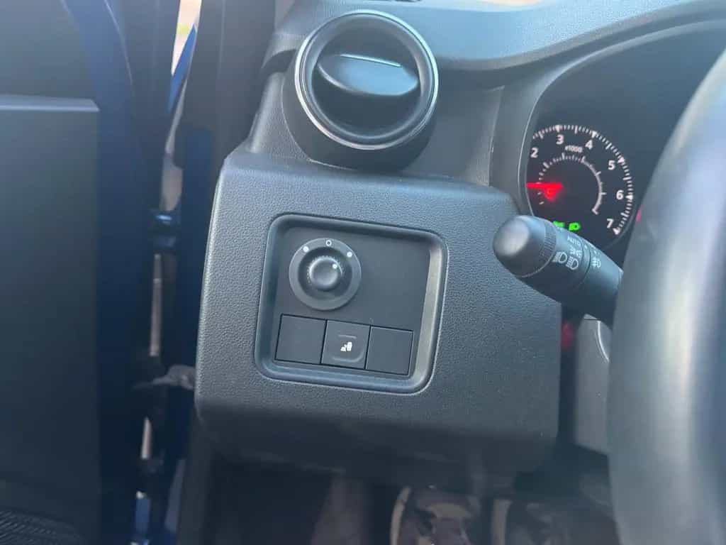 Dacia Duster II Prestige 1.Hand neue TÜV 08/2021-photo-16