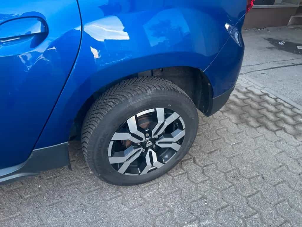 Dacia Duster II Prestige 1.Hand neue TÜV 08/2021-photo-19