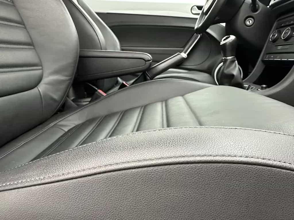 Volkswagen Beetle Karmann BMT "NAVI-MULTI-LEDER-SITZH-PDC" 02/2016-photo-13