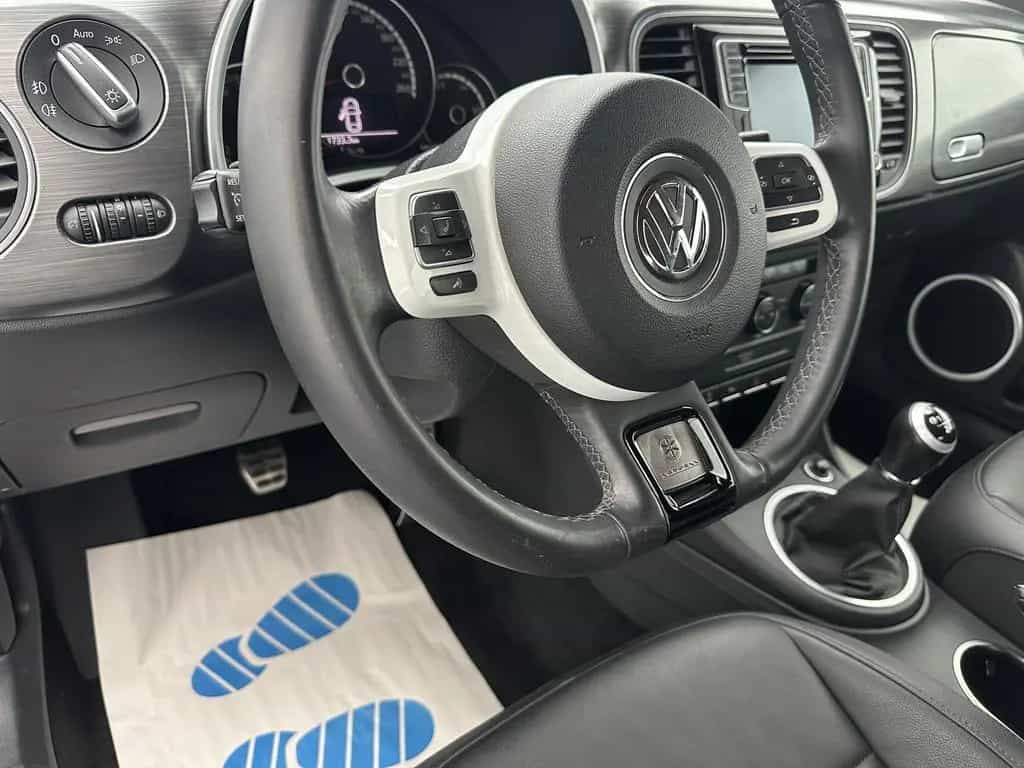 Volkswagen Beetle Karmann BMT "NAVI-MULTI-LEDER-SITZH-PDC" 02/2016-photo-18