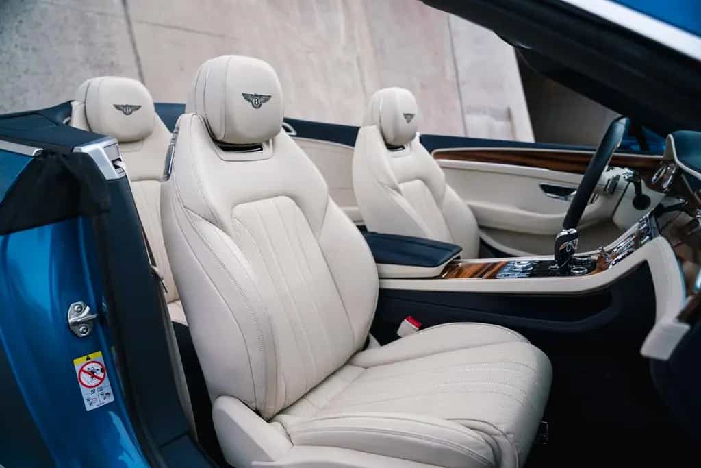 Bentley Continental GTC 06/2021-photo-11