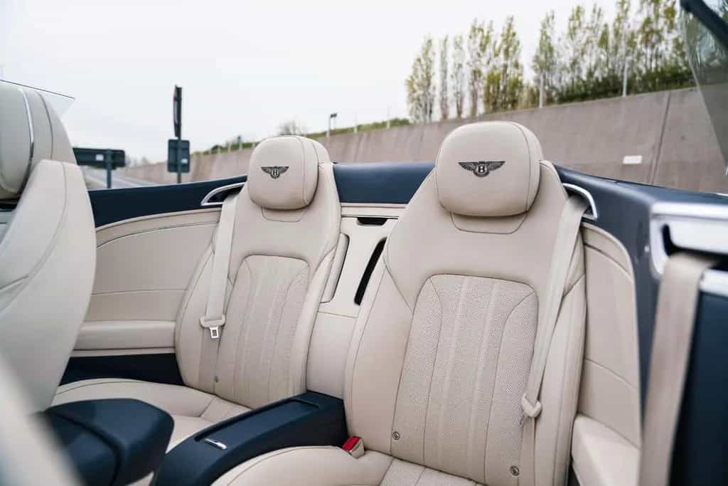 Bentley Continental GTC 06/2021-photo-13