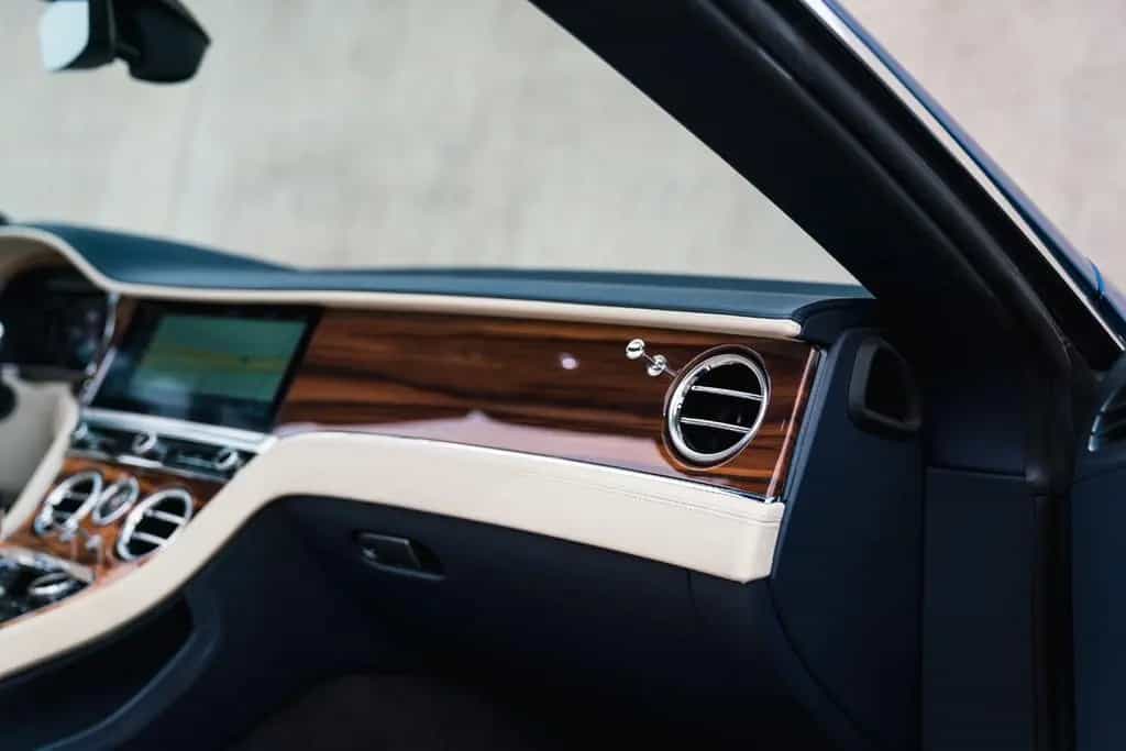 Bentley Continental GTC 06/2021-photo-19