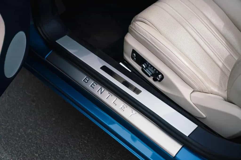 Bentley Continental GTC 06/2021-photo-25