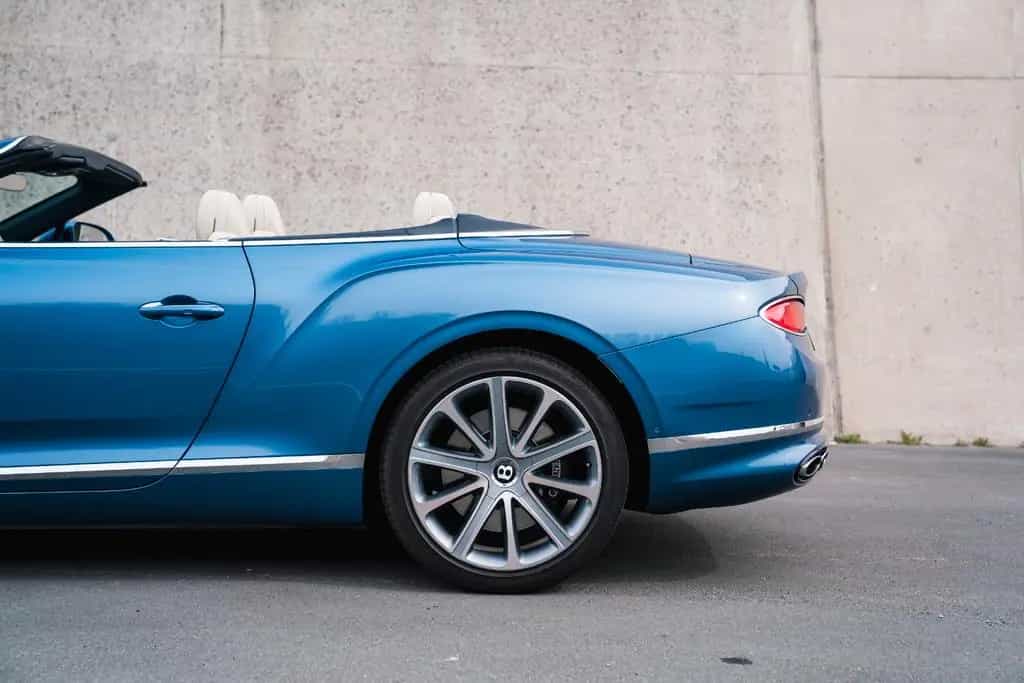 Bentley Continental GTC 06/2021-photo-29