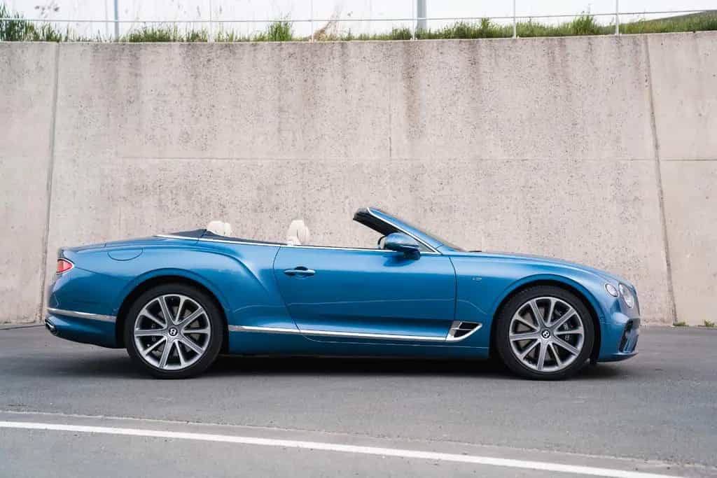 Bentley Continental GTC 06/2021-photo-3