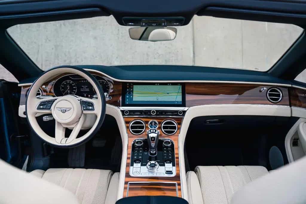 Bentley Continental GTC 06/2021-photo-6