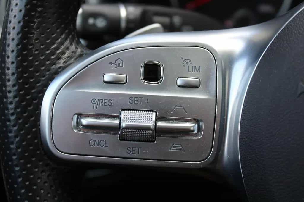 Mercedes-Benz C 400 4MATIC+PANO+BURMESTER+360°KAMERA+NIGT+KEY 08/2019-photo-19