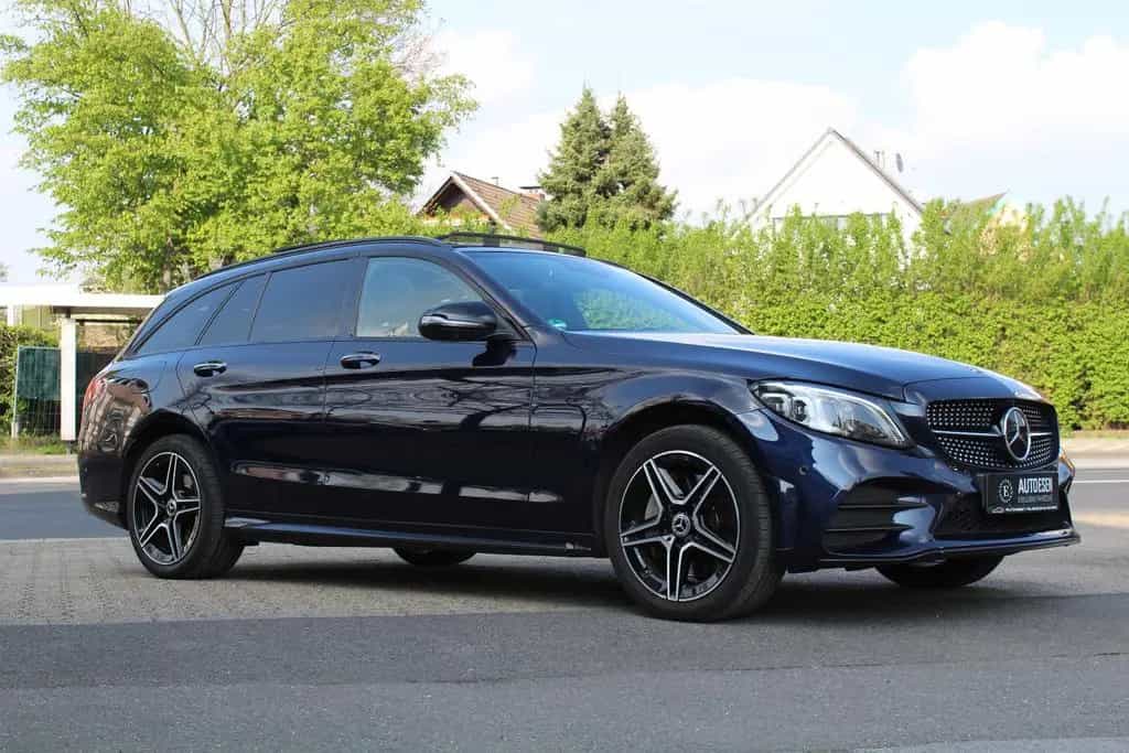 Mercedes-Benz C 400 4MATIC+PANO+BURMESTER+360°KAMERA+NIGT+KEY 08/2019-photo-3